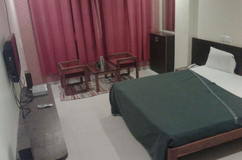 Hotel TuksonDLite-Non-Ac
